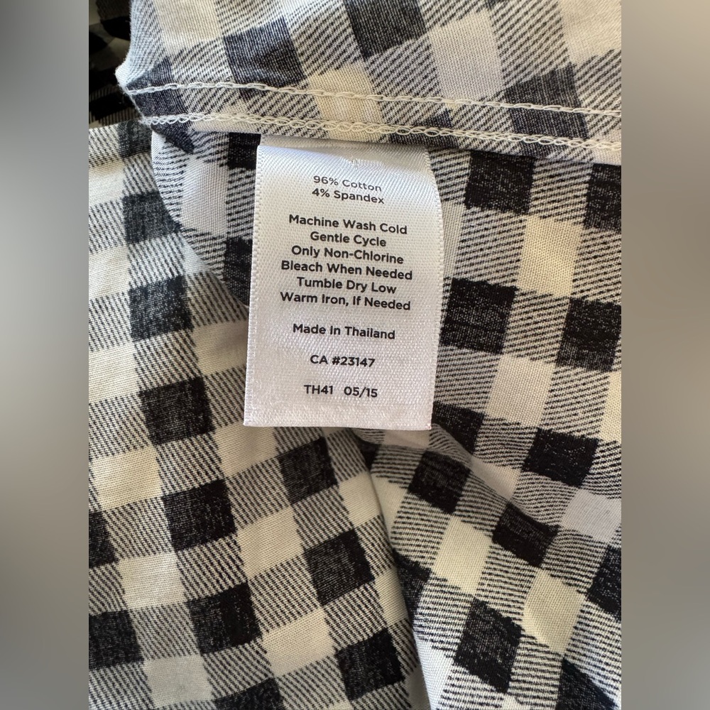 Talbots Black and White Button Down - Size 14 - Picture 4 of 4